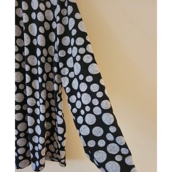 Women’s Top - Picture 3 of 3